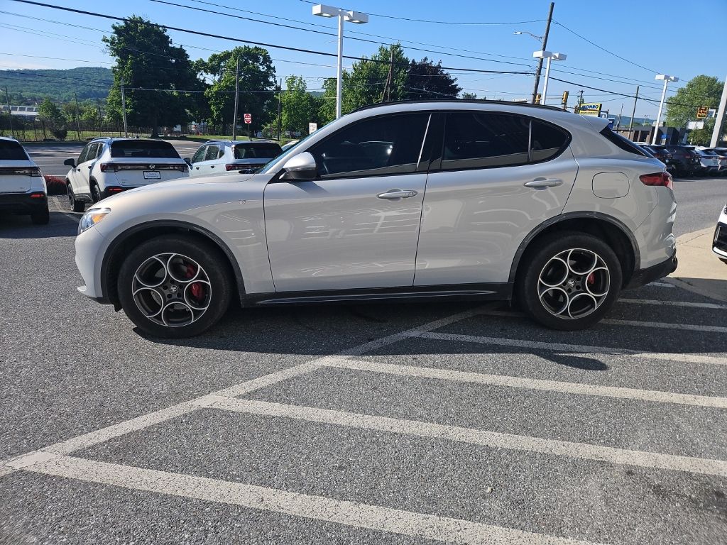 alfa romeo stelvio 2023 ZASPAKBN0P7D57705 image alfa romeo stelvio 2023 ZASPAKBN0P7D57705 image
